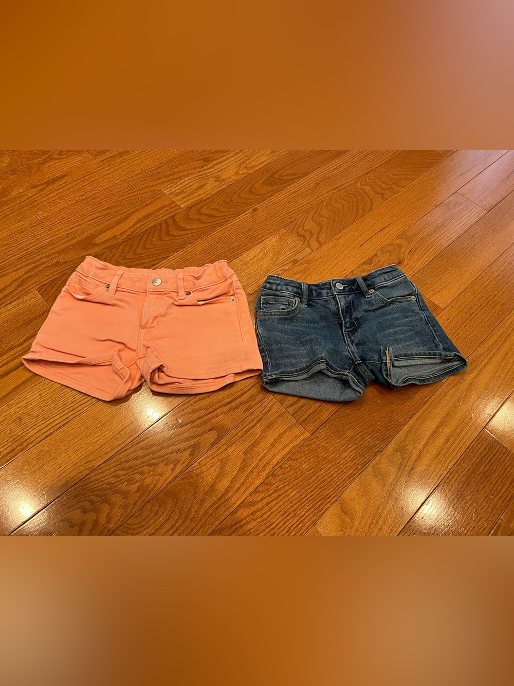 Set of 2 Uniqlo Coral and Denim Girls Shorts Adjustable Waist size 5/6